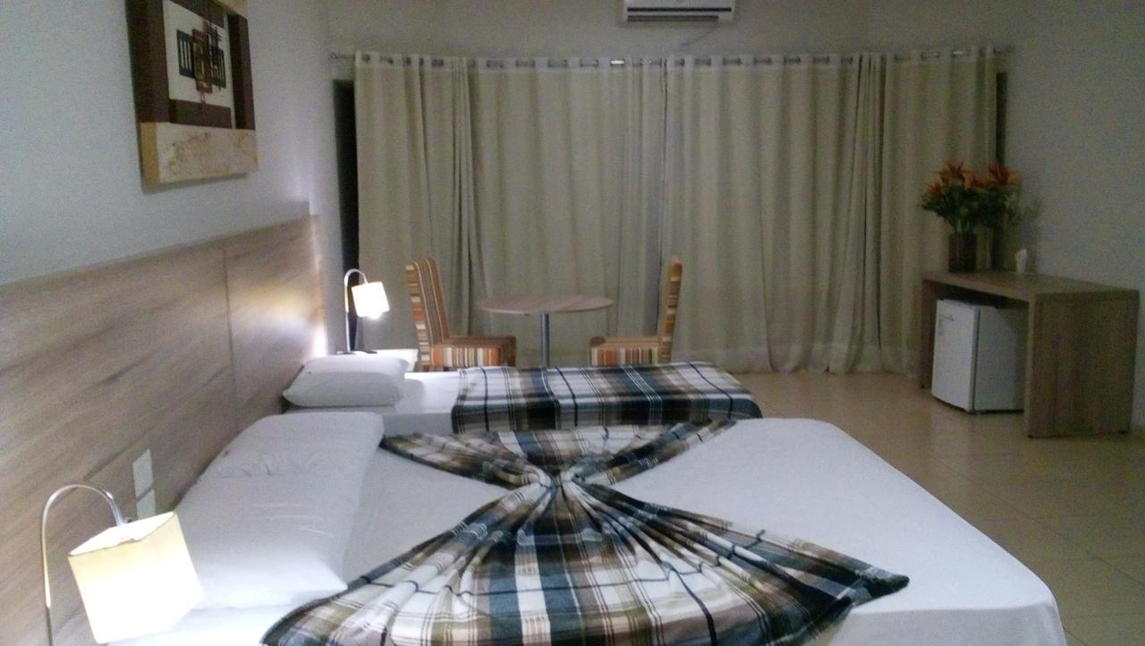 Hotel Renascer Morrinhos  Exteriör bild